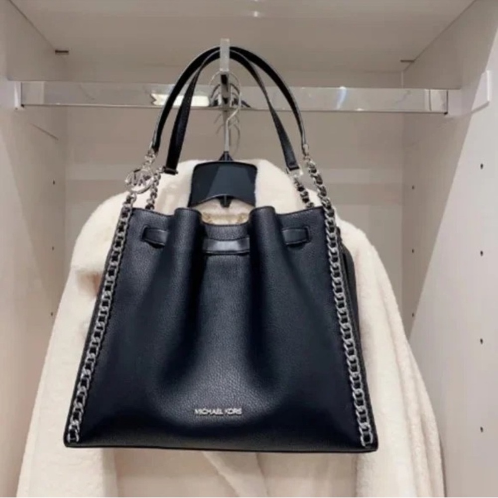 Michael Kors large Mina bag - Picture 2 of 8